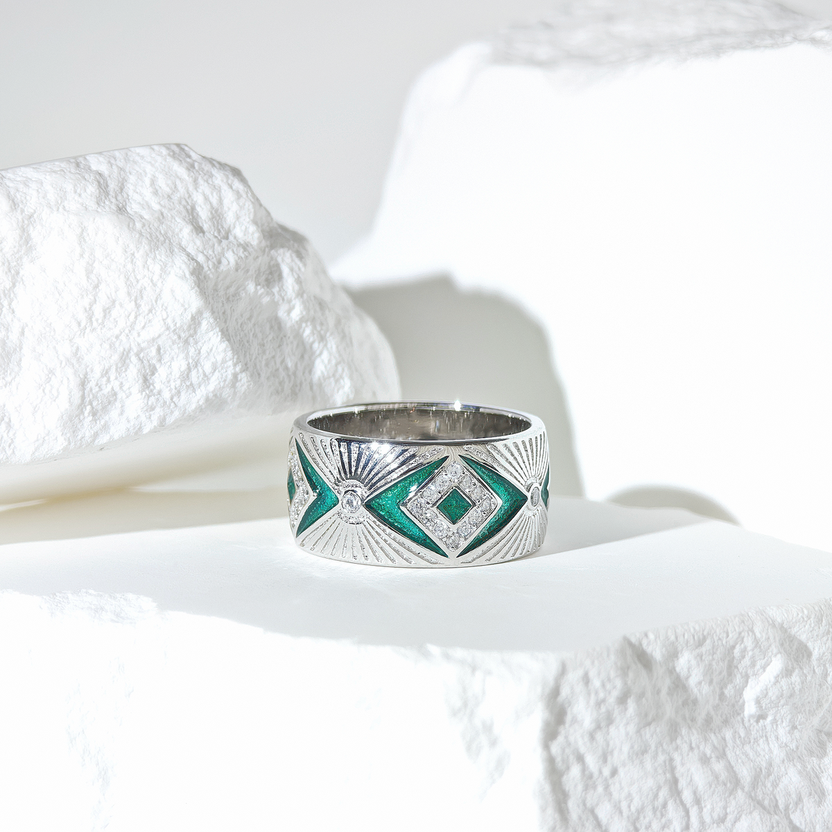 Green Aurora Deco Ring