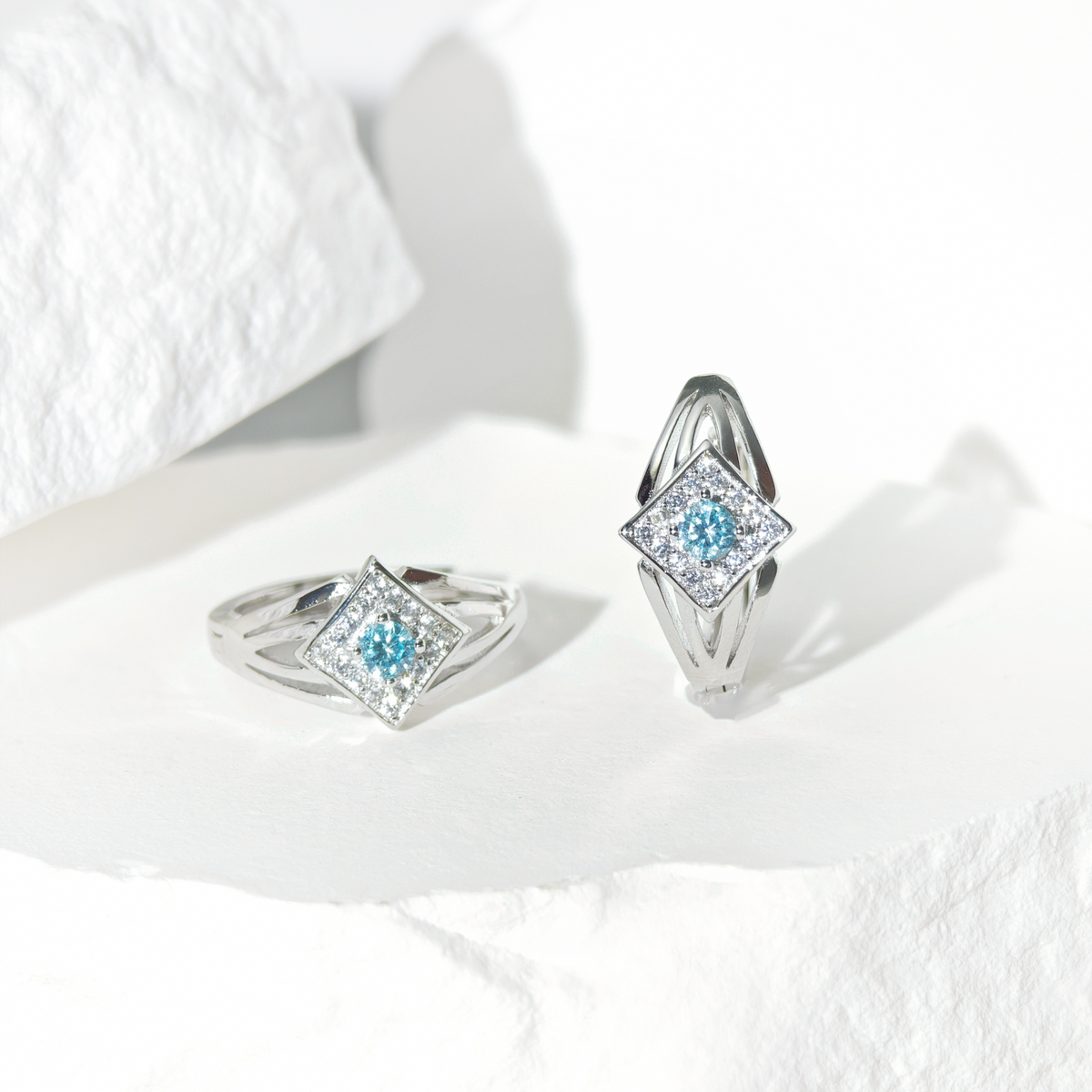 Aquamarine LumiEdge Earring